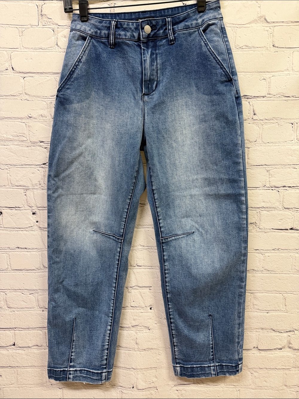 Flamingals Barrel Cropped Jeans size small